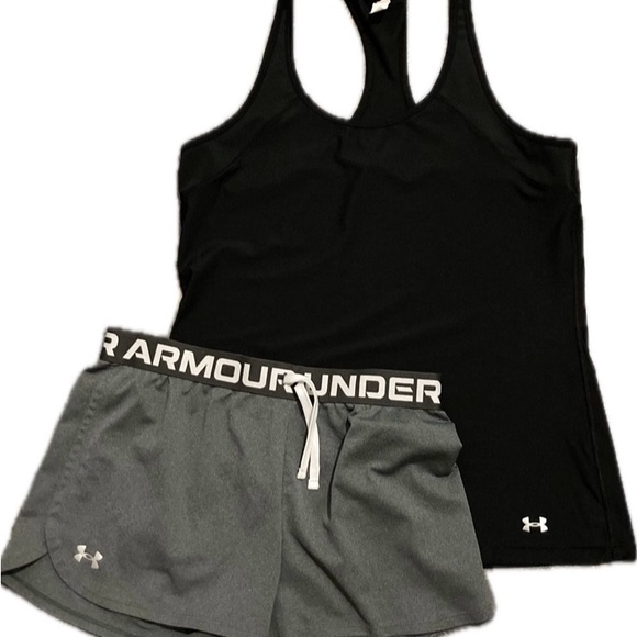 Under Armour Shorts and Tank Outfit Women's Size
M - Picture 9 of 9